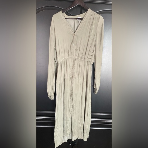 Current Air Midi Dress - Picture 1 of 5